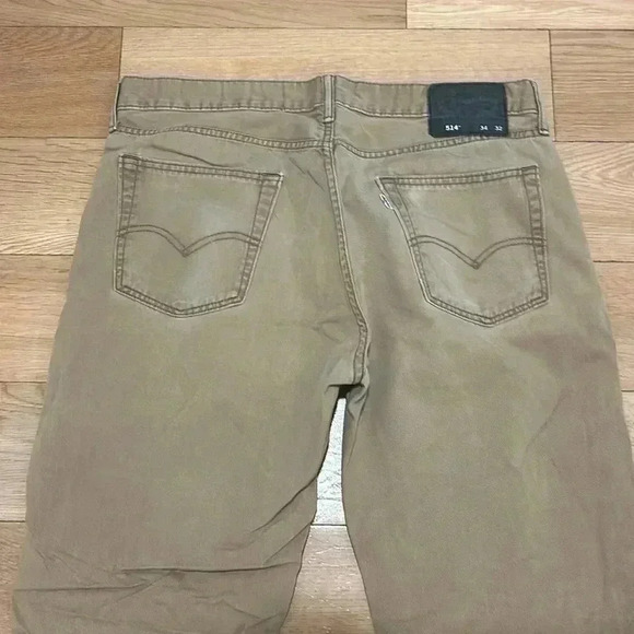 Brown Levi’s - Picture 3 of 5